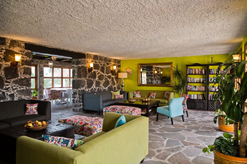 ACCOMMODATIONS Rancho Las Cascadas Salon